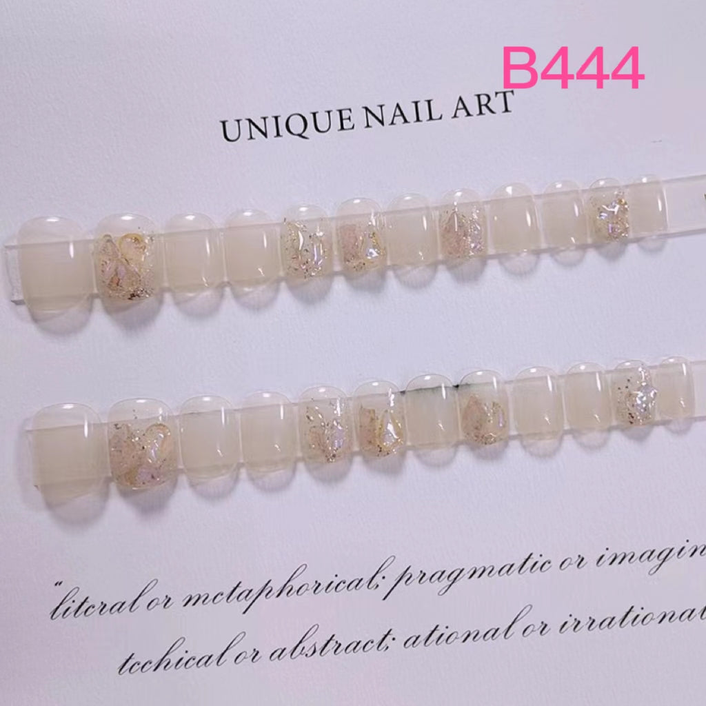 Short Nail Art—24 pieces/box +1 glue【28】